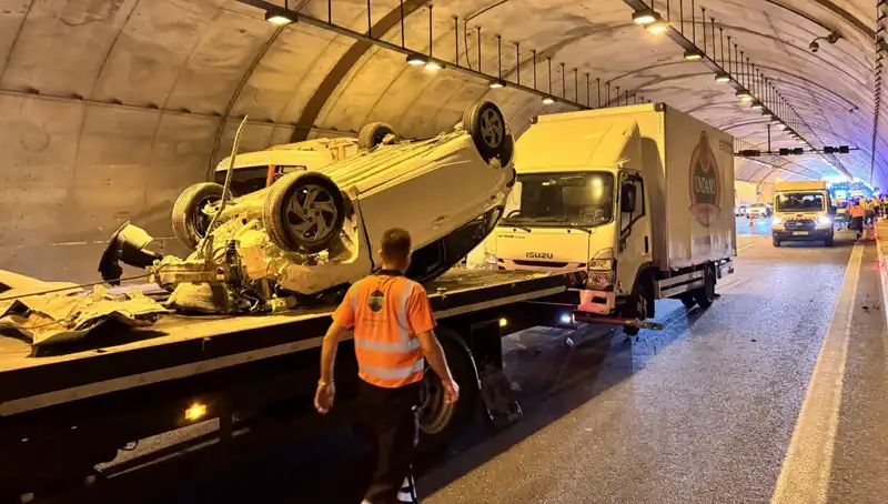 Kuzey Marmara Otoyolu'nda Otomobil ve Kamyonet Çarpıştı: Korkutan Kaza Detayları