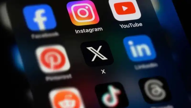 Sosyal Medya Kısıtlamaları: WhatsApp’tan TikTok'a Tüm Gözler Üzerinde!