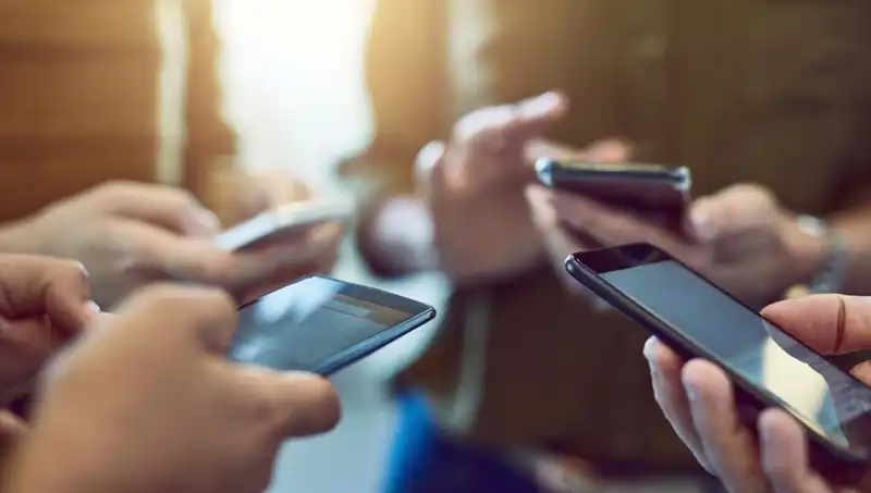 Yeni Oppo A5 Pro 4G: Uygun Fiyatla Yüksek Performans ve Dayanıklılık!